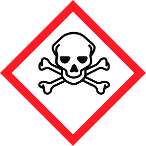 GHS Gefahrenpiktogramm Totenkopf. Der Warnhinweis mit Totenkopf symbolisiert giftige und sehr giftige Gefahrstoffe.